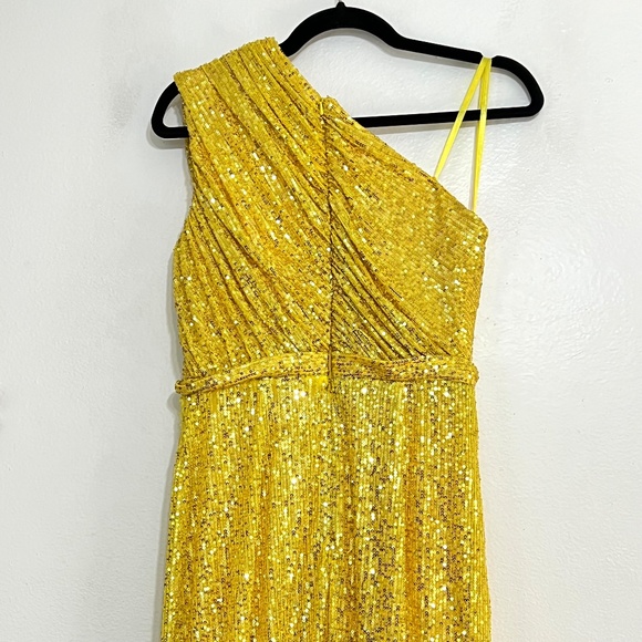 NWOT Mac Duggal Yellow Sequin Ruched One Shoulder Column Gown, size 4 - Picture 7 of 11